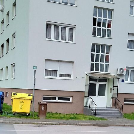 Studio Apartman Four Pearls Karlovac Eksteriør bilde