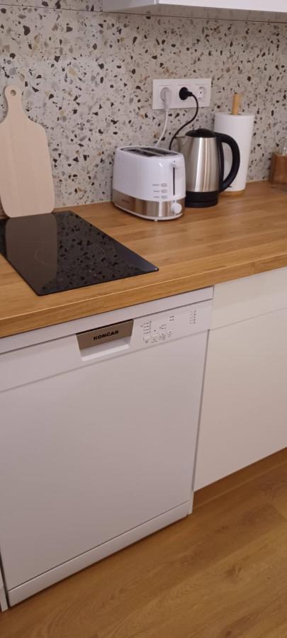 Studio Apartman Four Pearls Karlovac Eksteriør bilde