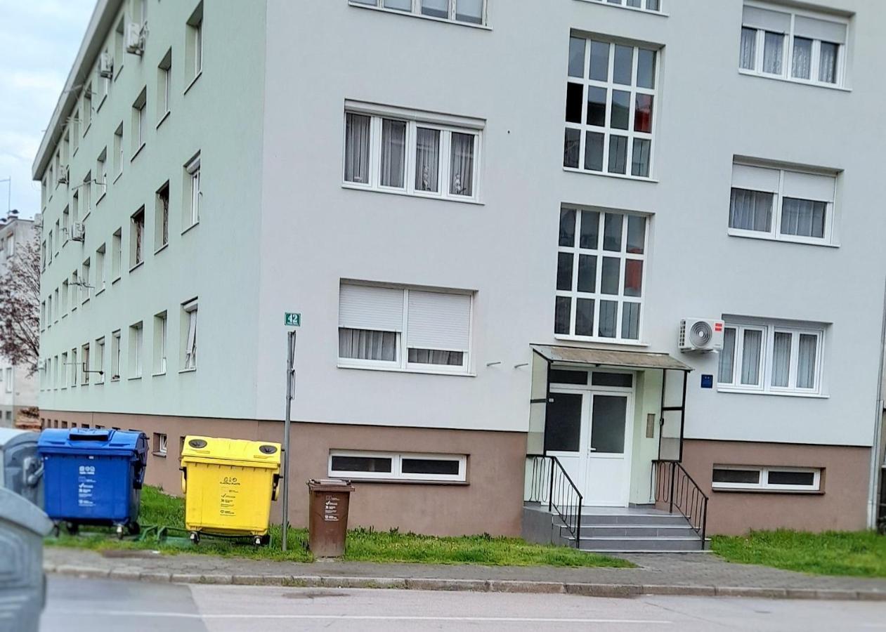 Studio Apartman Four Pearls Karlovac Eksteriør bilde